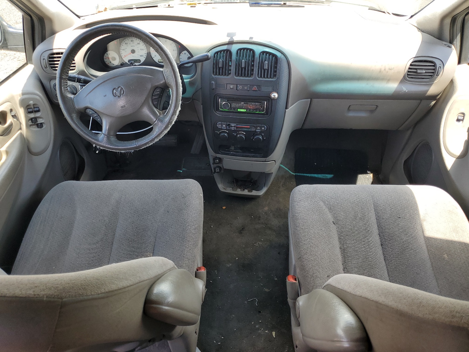 2D4GP44L93R235404 2003 Dodge Grand Caravan Sport