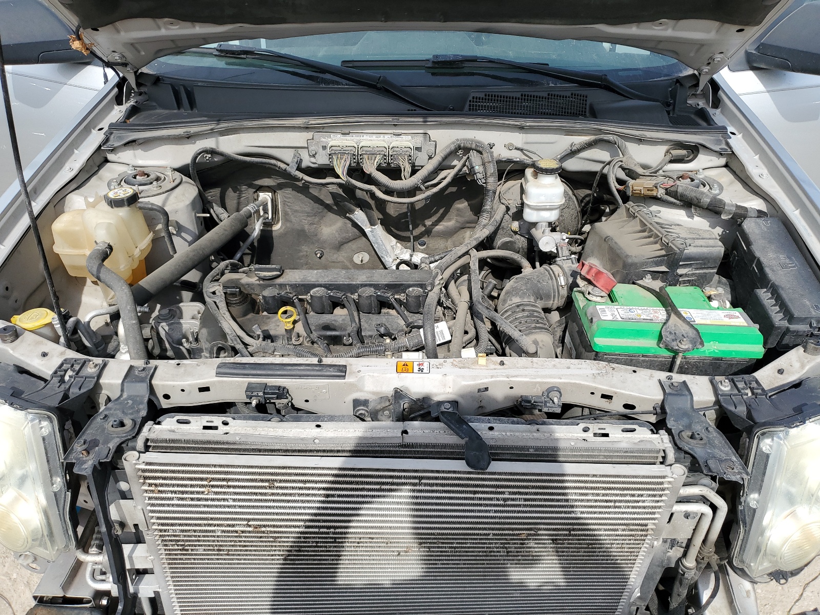 1FMCU0D76AKA32882 2010 Ford Escape Xlt