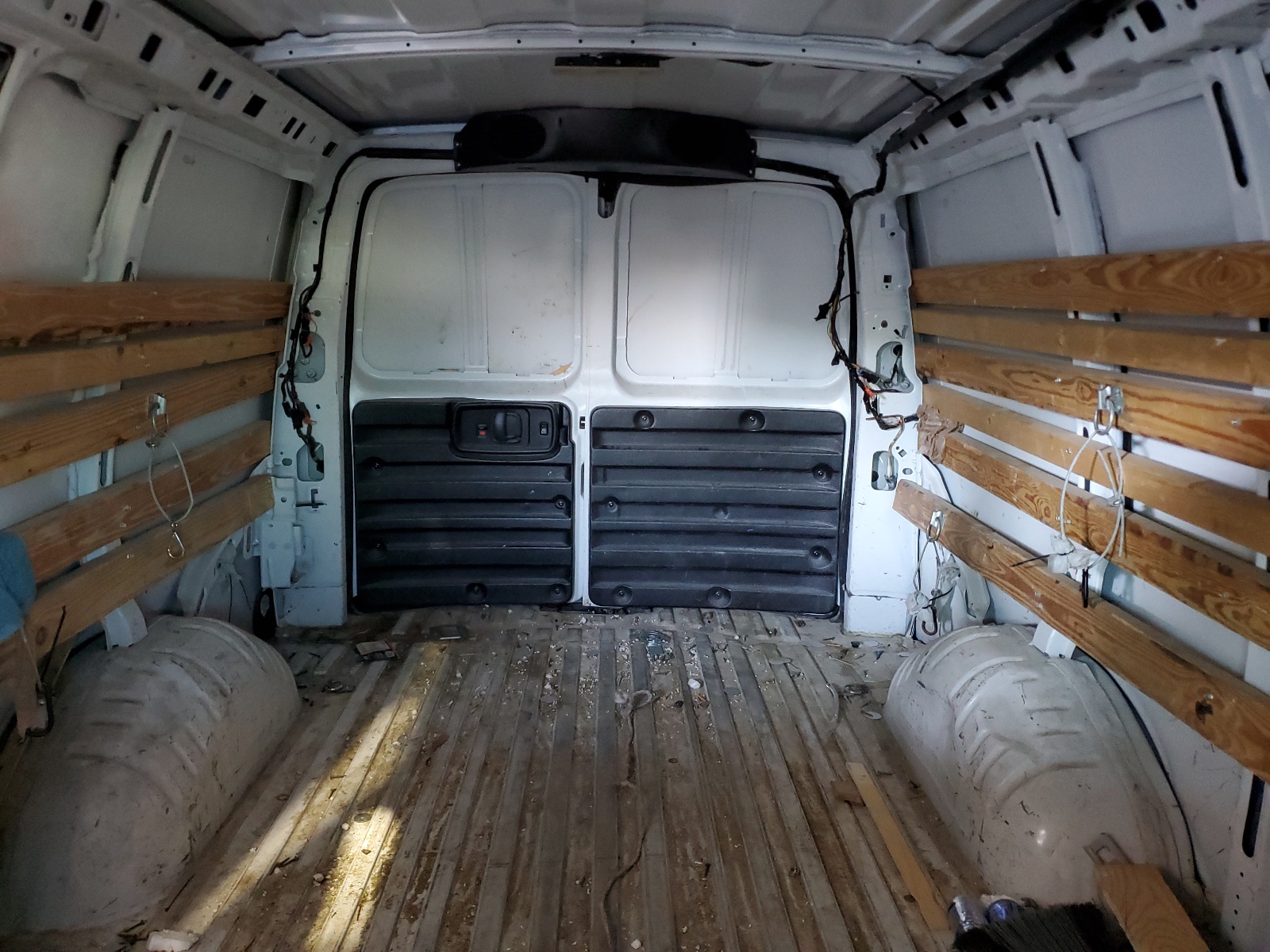 1GCWGAFP5M1156714 2021 Chevrolet Express G2500