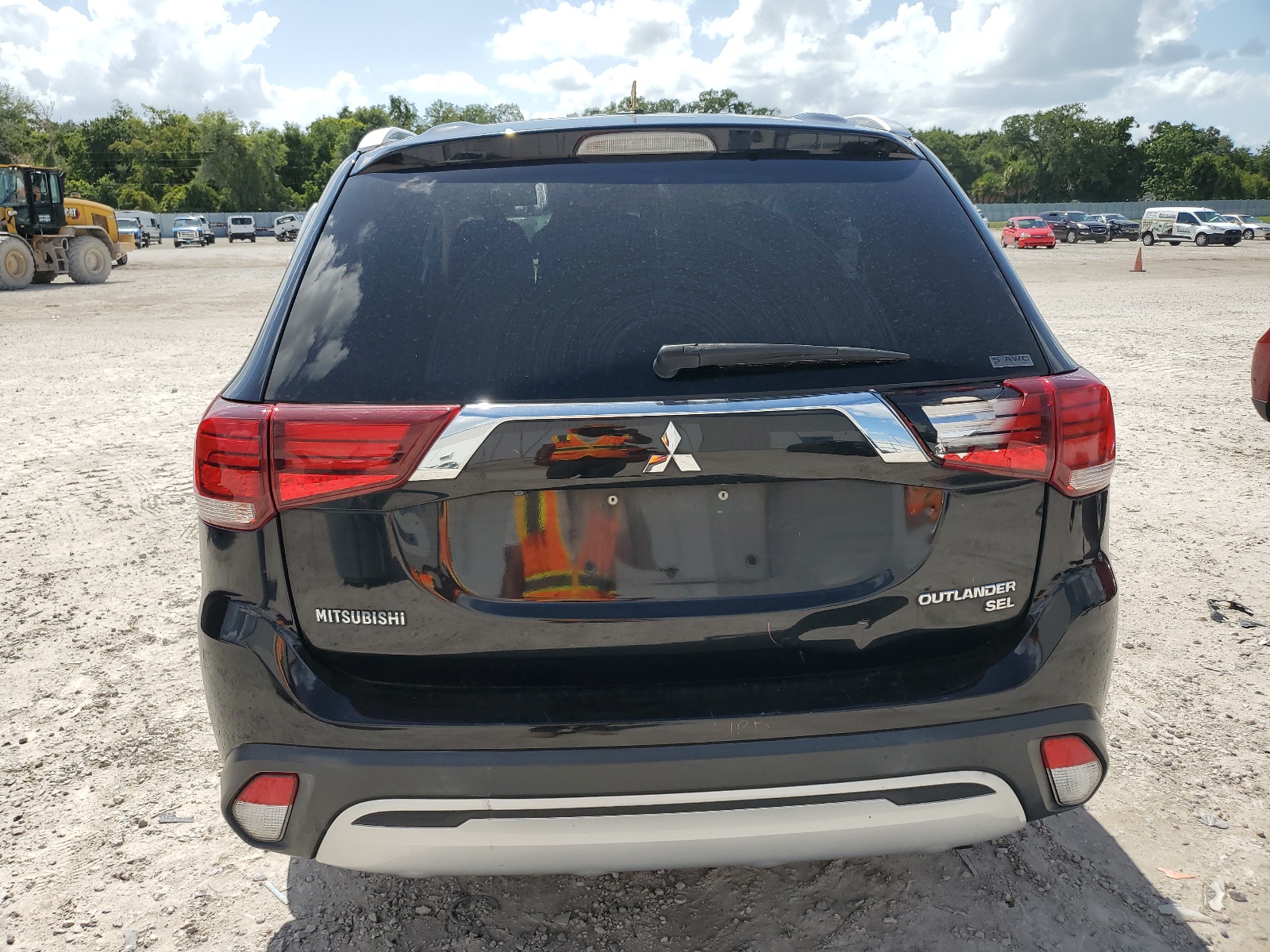 JA4AZ3A3XKJ001068 2019 Mitsubishi Outlander Se