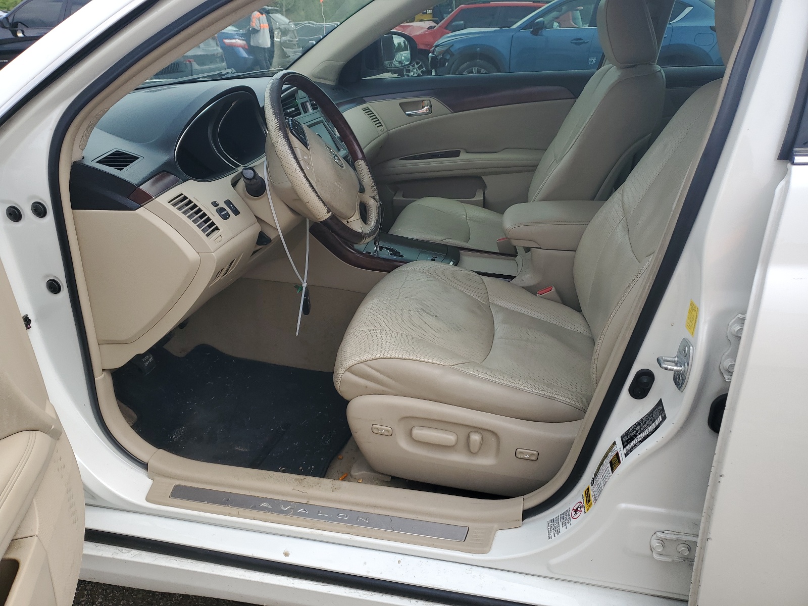 4T1BK3DB2BU386430 2011 Toyota Avalon Base