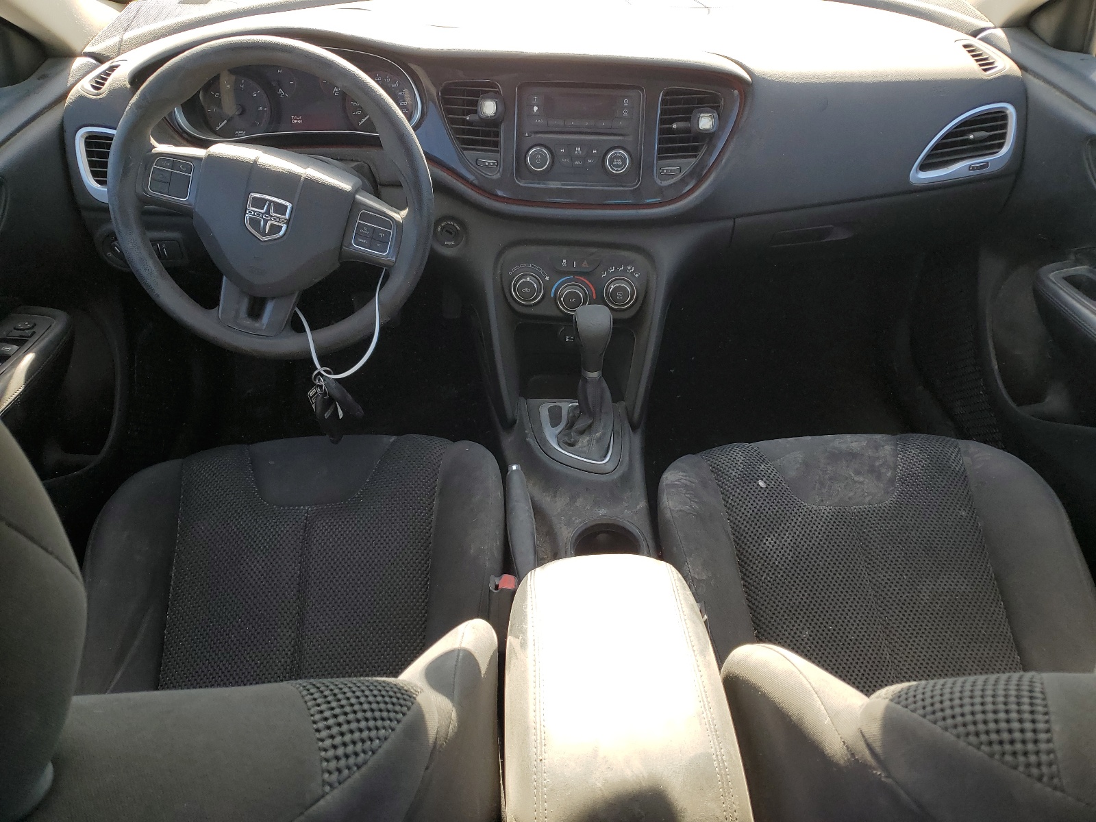 1C3CDFAA2FD415368 2015 Dodge Dart Se