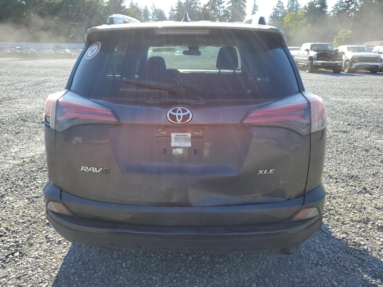 2017 Toyota Rav4 Xle VIN: JTMWFREV6HJ125754 Lot: 58657924