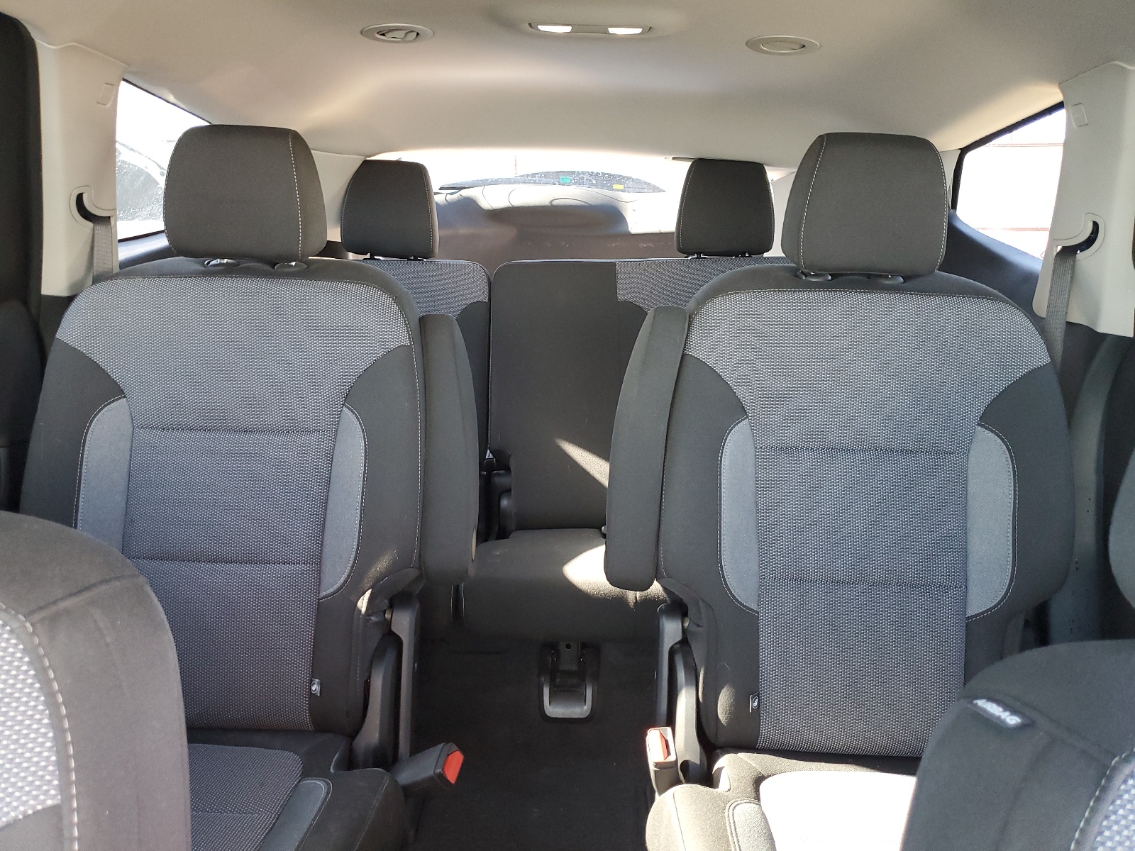 5GAERAKW7LJ175591 2020 Buick Enclave Preferred