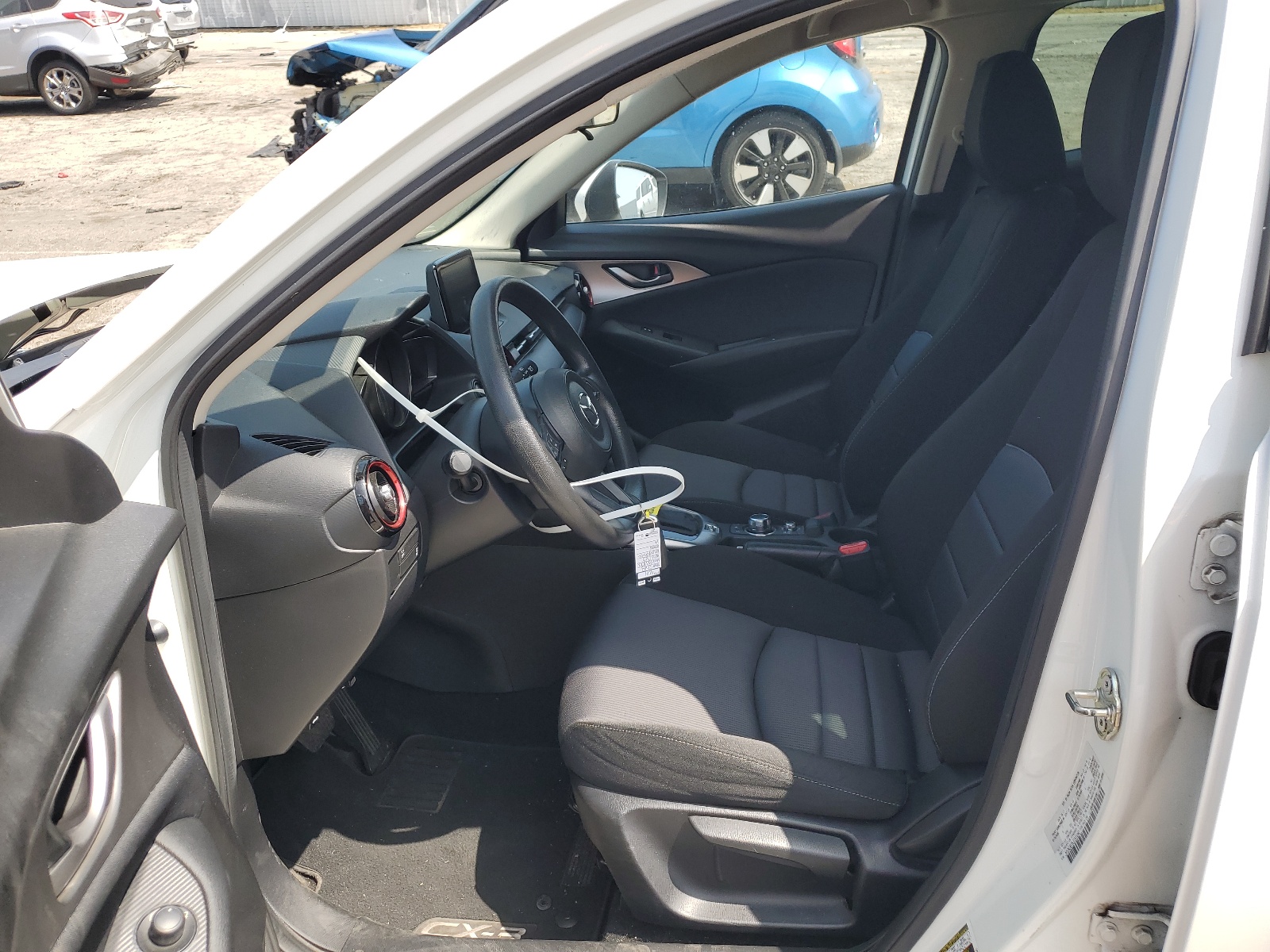 JM1DKDB78J0300240 2018 Mazda Cx-3 Sport