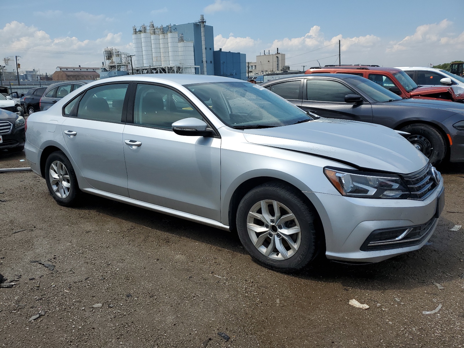 1VWAA7A31JC005739 2018 Volkswagen Passat S