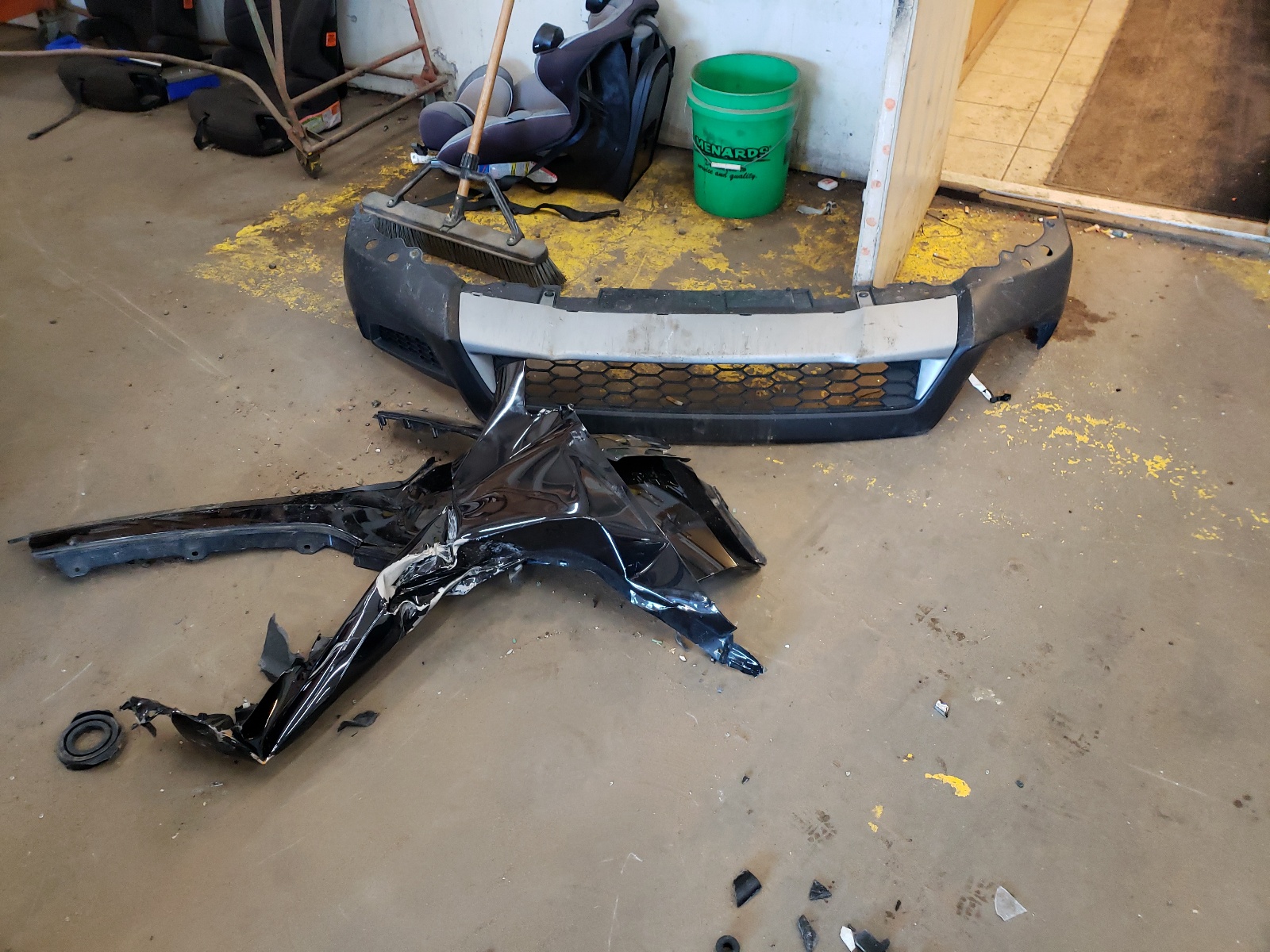 5J6RW6H3XHL004486 2017 Honda Cr-V Lx