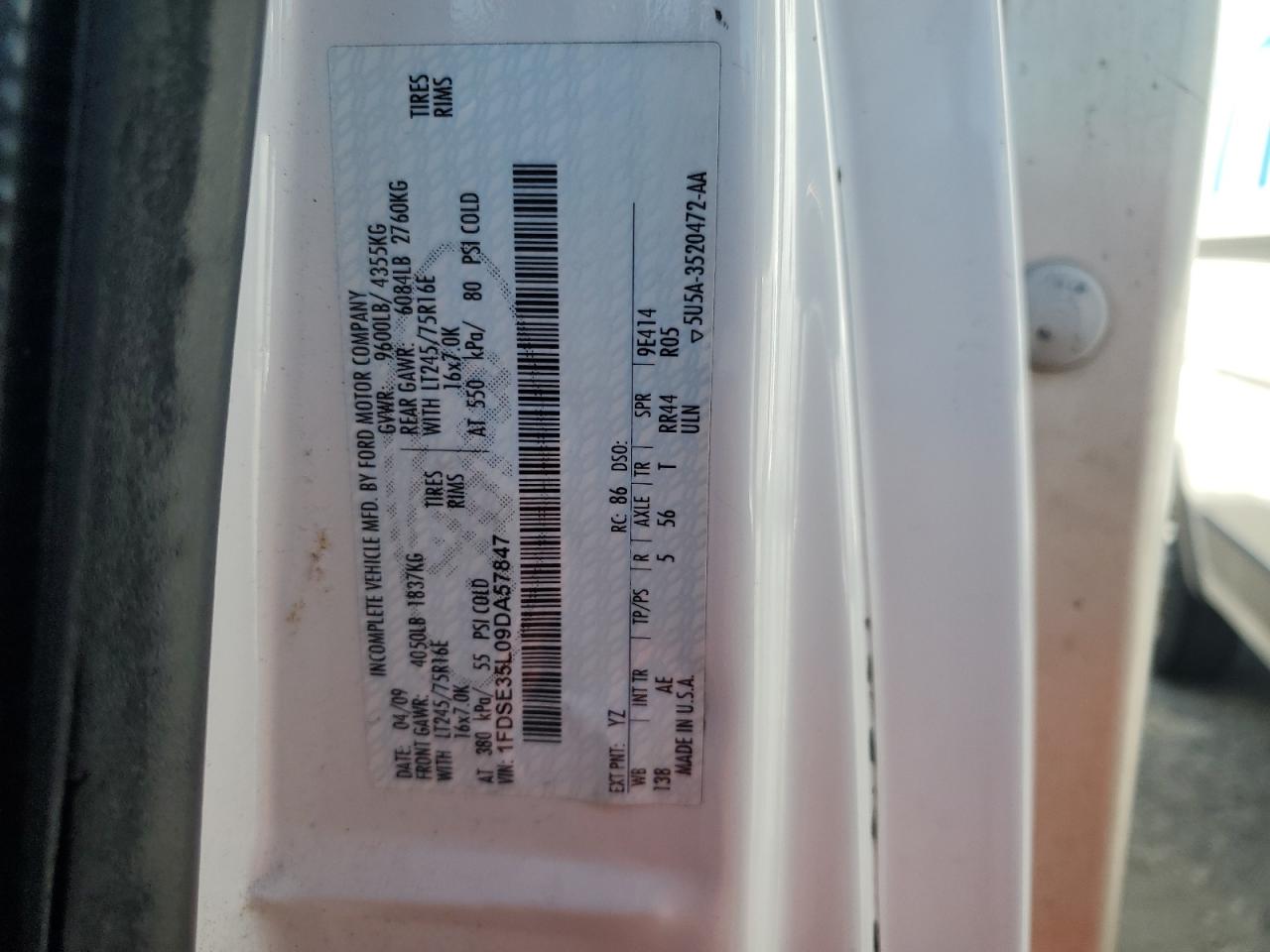 2009 Ford Econoline E350 Super Duty Cutaway Van VIN: 1FDSE35L09DA57847 Lot: 57533504