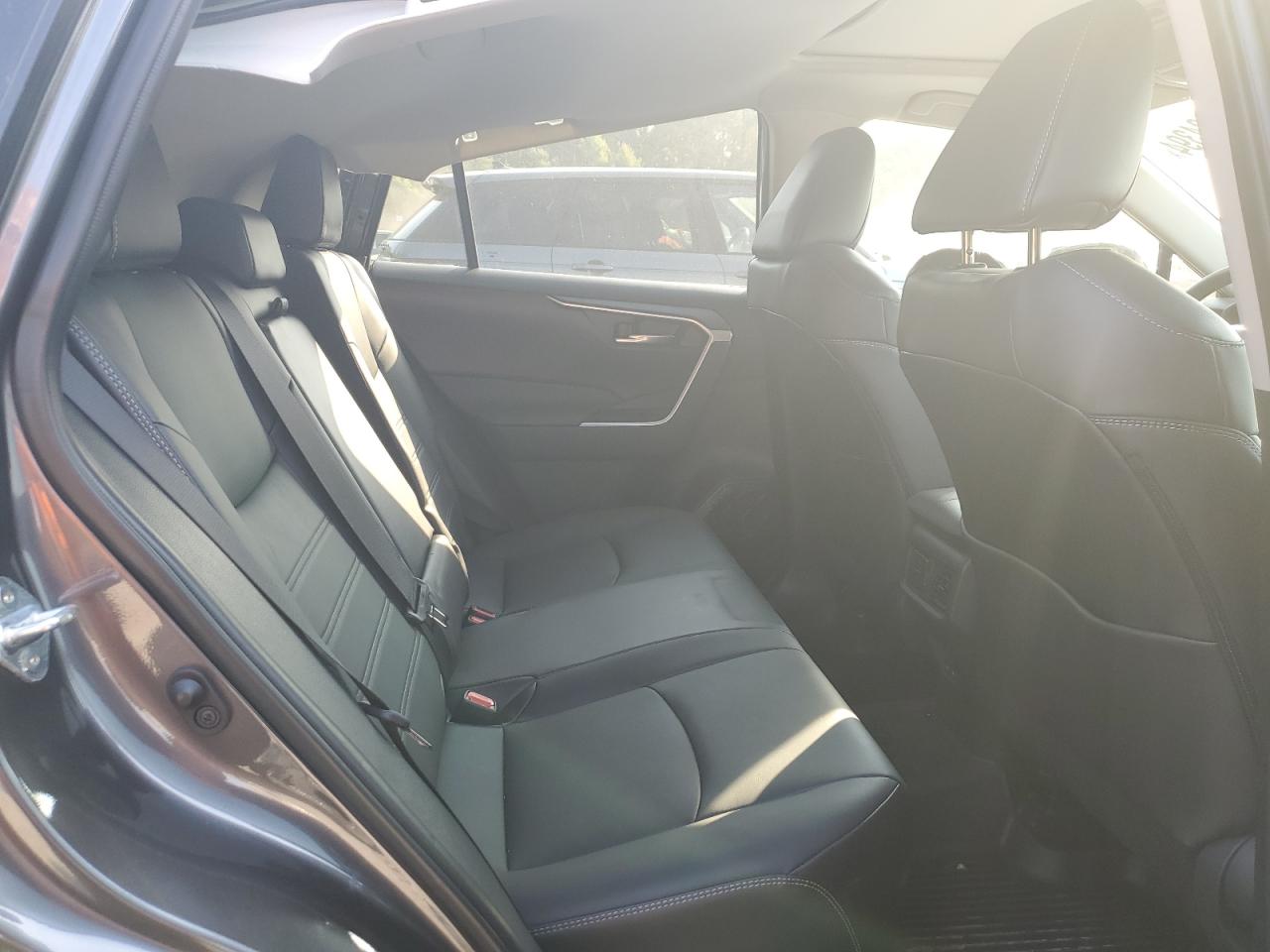 2024 Toyota RAV 4 - Image 10