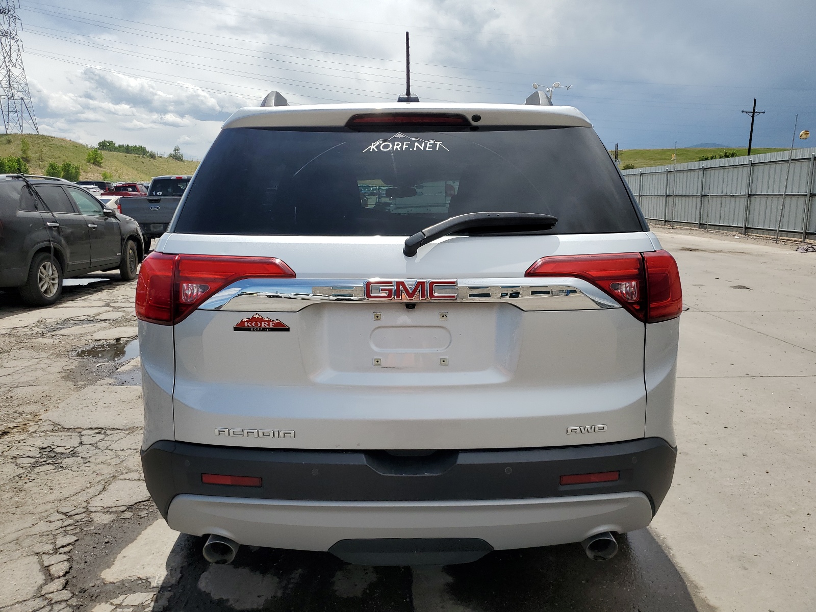 1GKKNULS8HZ134555 2017 GMC Acadia Slt-1