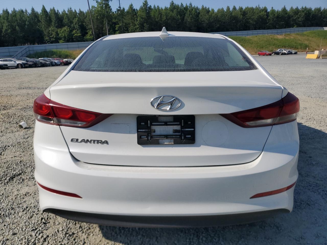 5NPD84LFXJH256037 2018 Hyundai Elantra Sel