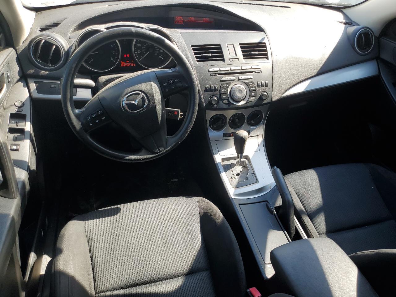 JM1BL1VF1B1408622 2011 Mazda 3 I