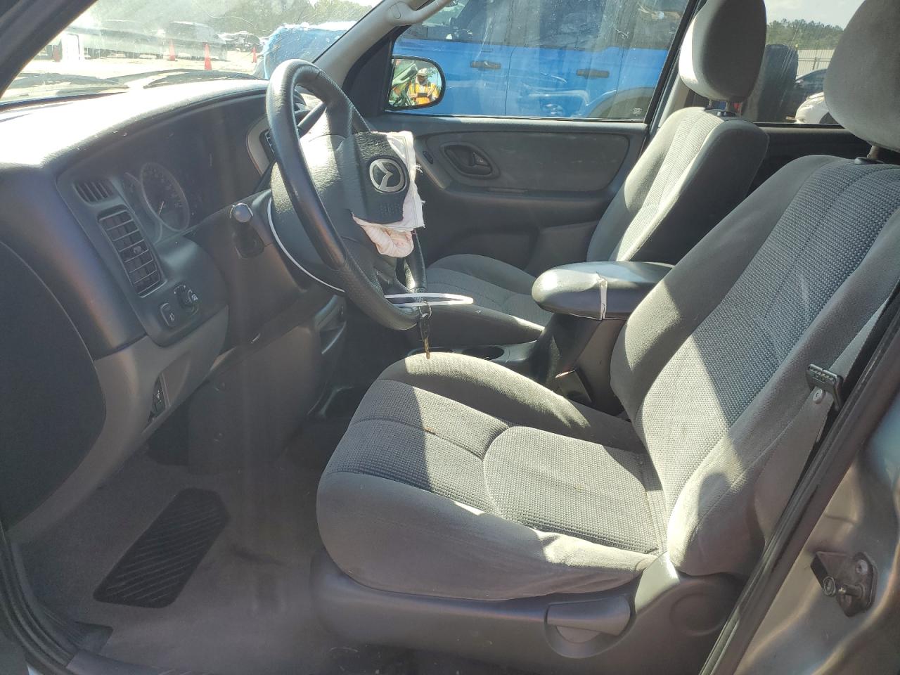 4F2YZ04184KM28033 2004 Mazda Tribute Lx