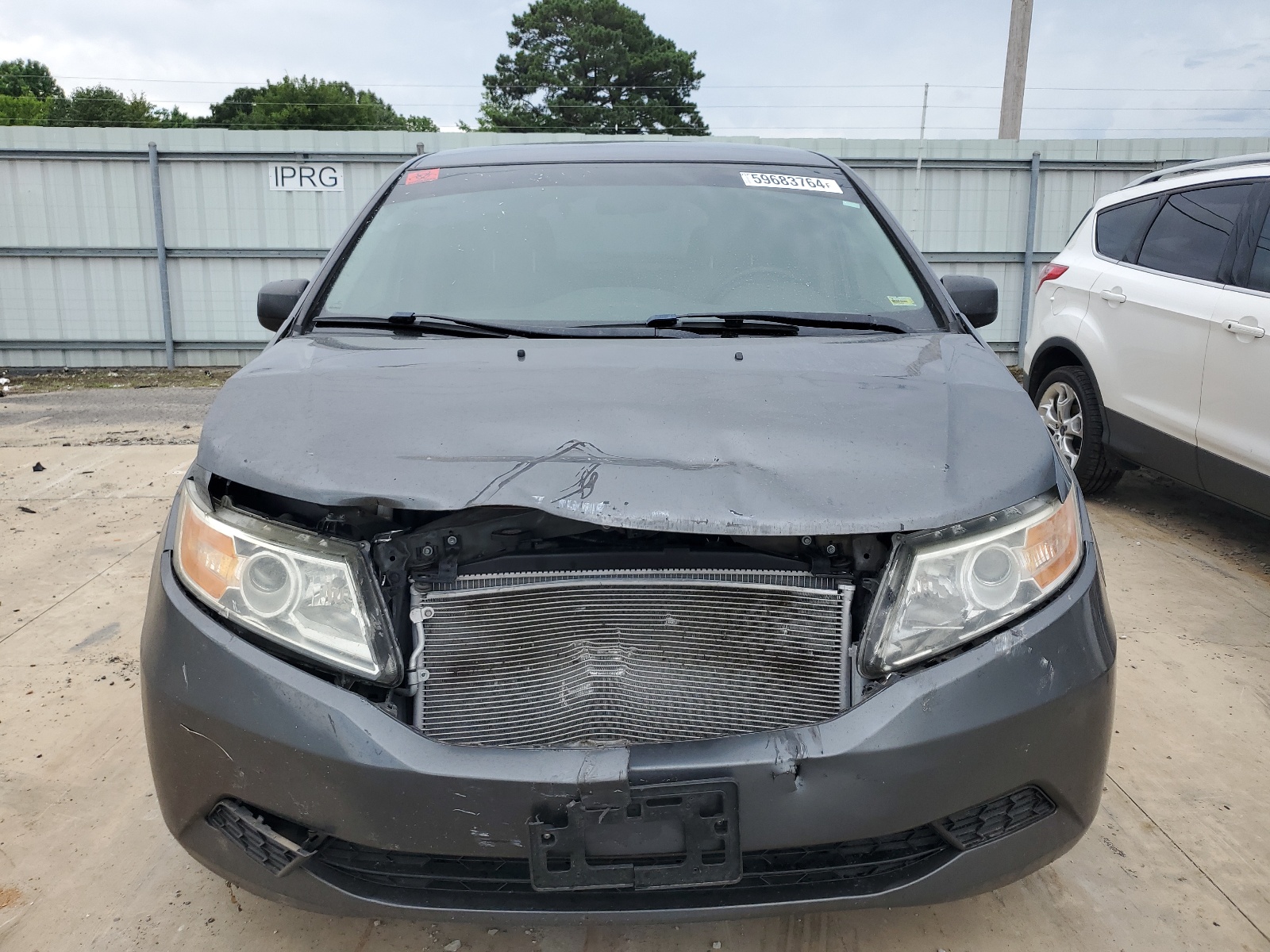 5FNRL5H2XBB075665 2011 Honda Odyssey Lx