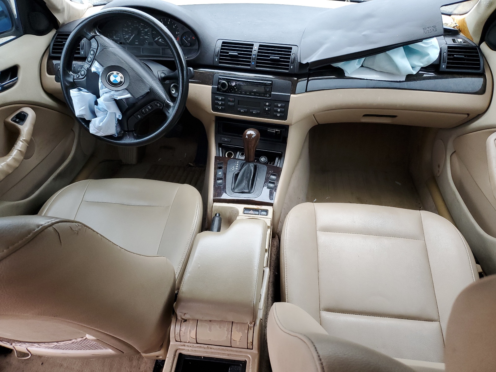 WBAEV33454KR33648 2004 BMW 325 I