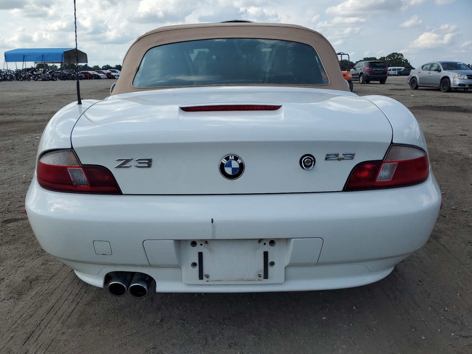 WBACH9343YLM91843 2000 BMW Z3 2.3