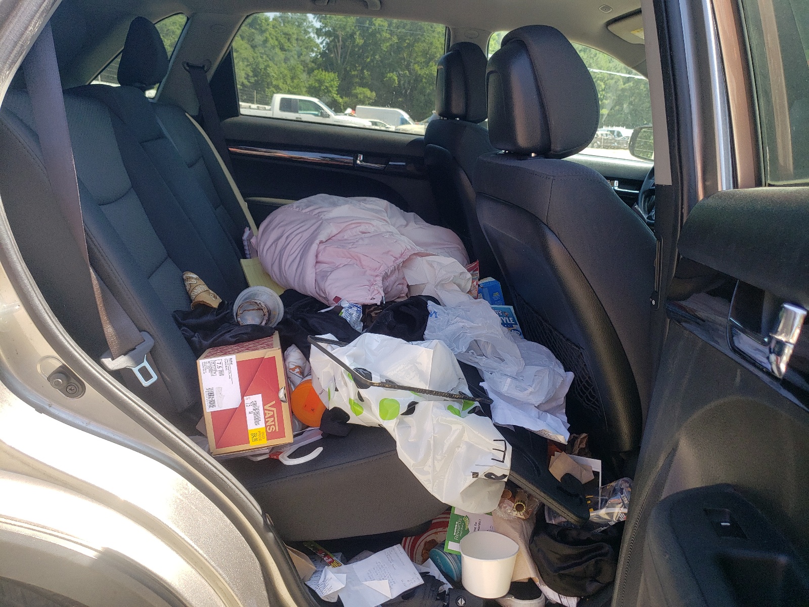 5XYKT3A14CG203531 2012 Kia Sorento Base