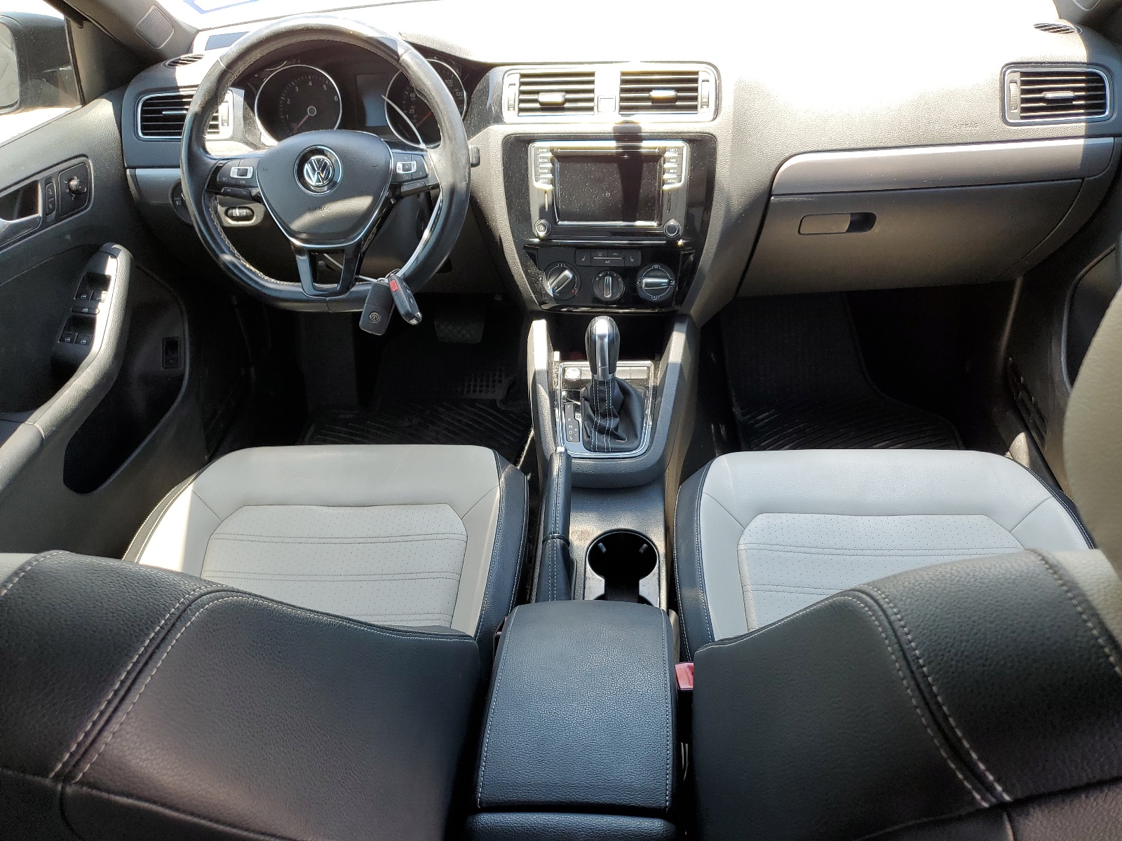 3VWD17AJ8GM398982 2016 Volkswagen Jetta Sport