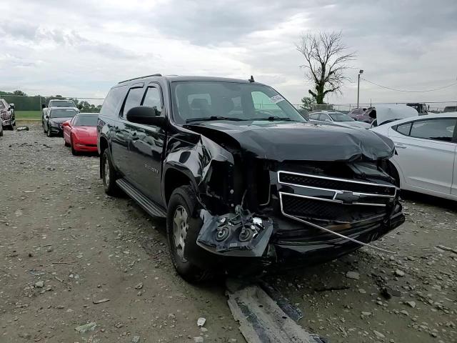 2010 Chevrolet Suburban C1500 Ls VIN: 1GNUCHE01AR137548 Lot: 59474434