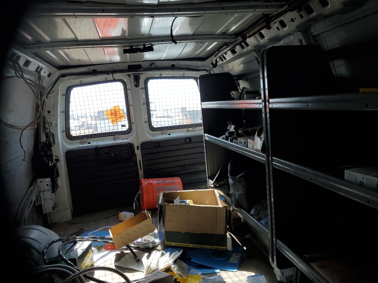 1GCWGAFF4H1346517 2017 Chevrolet Express G2500