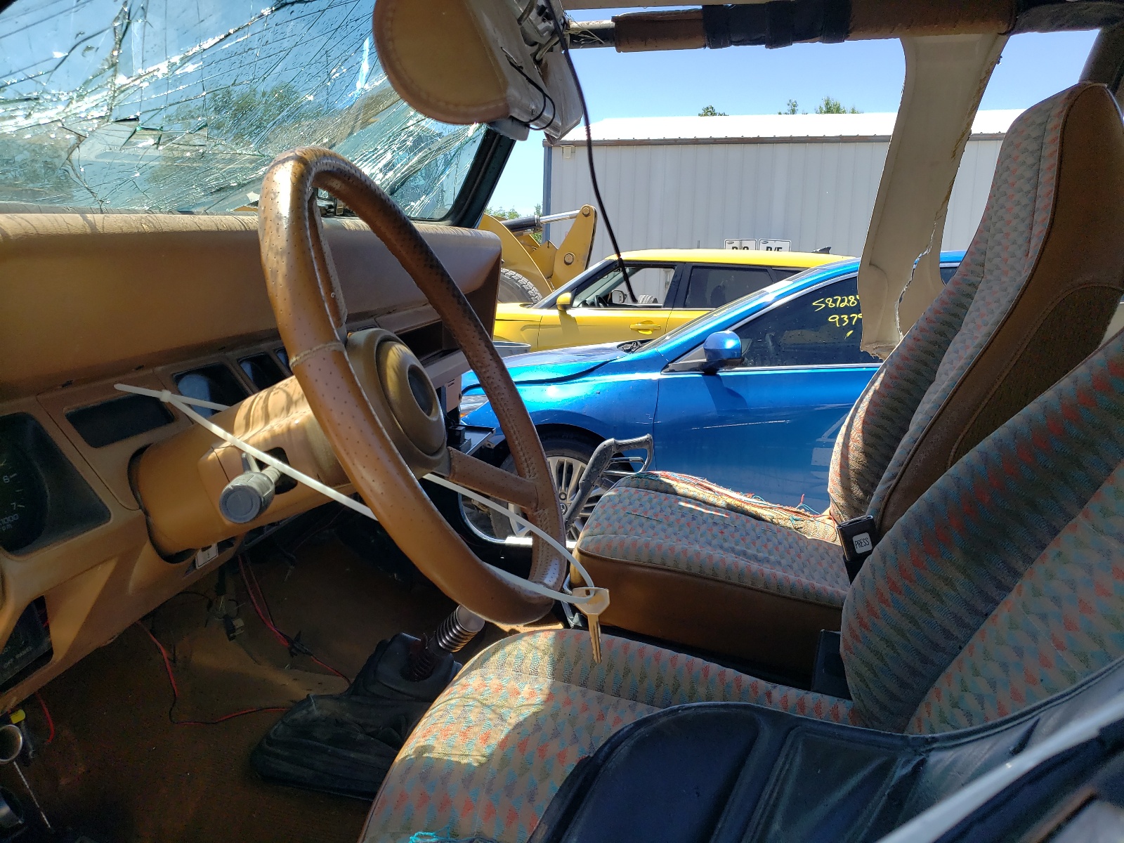 1J4FY19P5SP304745 1995 Jeep Wrangler / Yj S