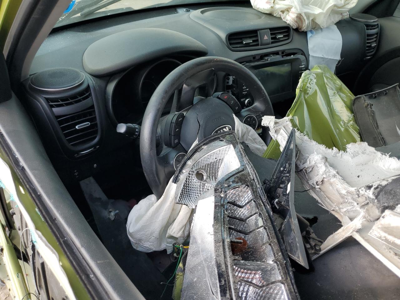 2018 Kia Soul + VIN: KNDJP3A56J7895403 Lot: 59243204