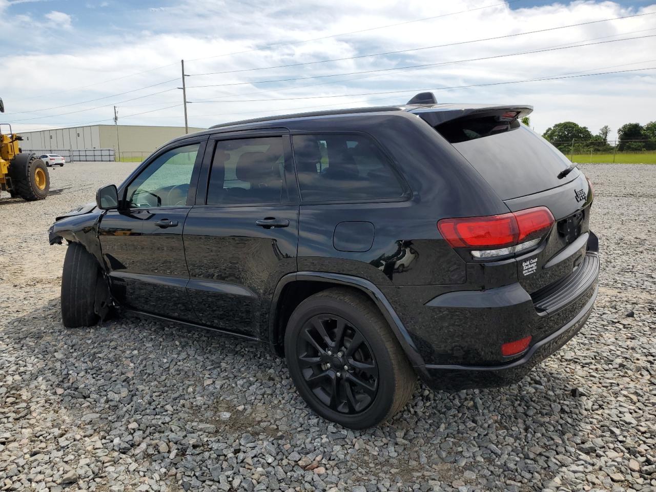 1C4RJEAG1JC304550 2018 JEEP GRAND CHEROKEE - Image 2