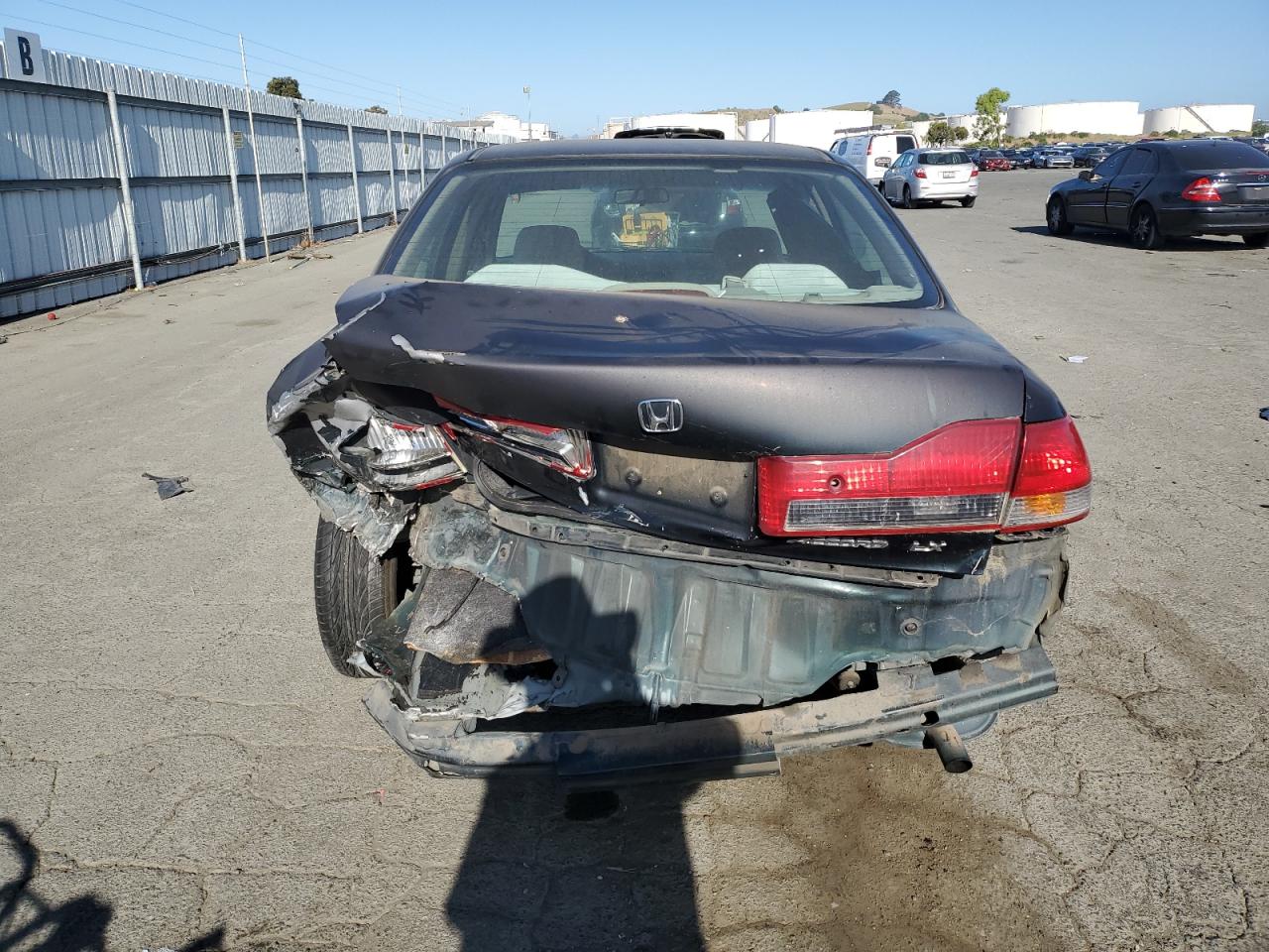 2001 Honda Accord Lx VIN: 1HGCG66551A047052 Lot: 57889604