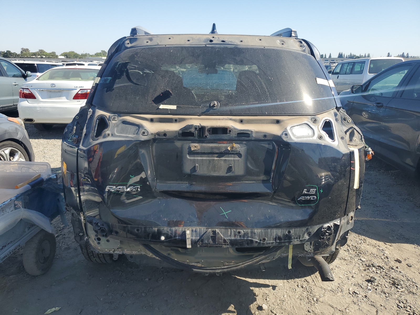 JTMBFREV1JJ198440 2018 Toyota Rav4 Le