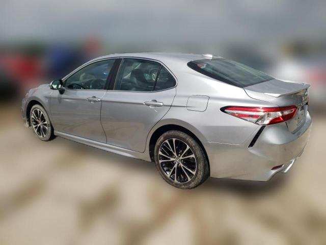  TOYOTA CAMRY 2020 Серебристый