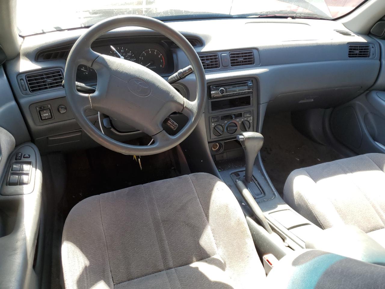 1999 Toyota Camry Le VIN: JT2BF28K4X0227817 Lot: 60854494