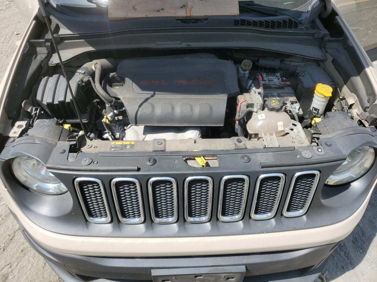 2015 Jeep Renegade Latitude VIN: ZACCJABT8FPC26748 Lot: 60758544