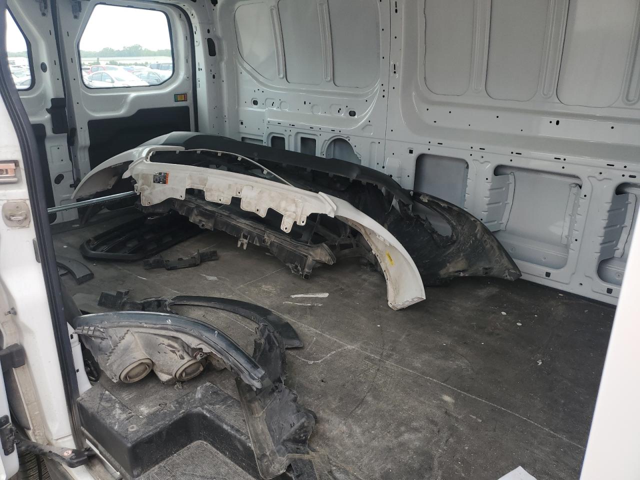 2020 Ford Transit - Image 11