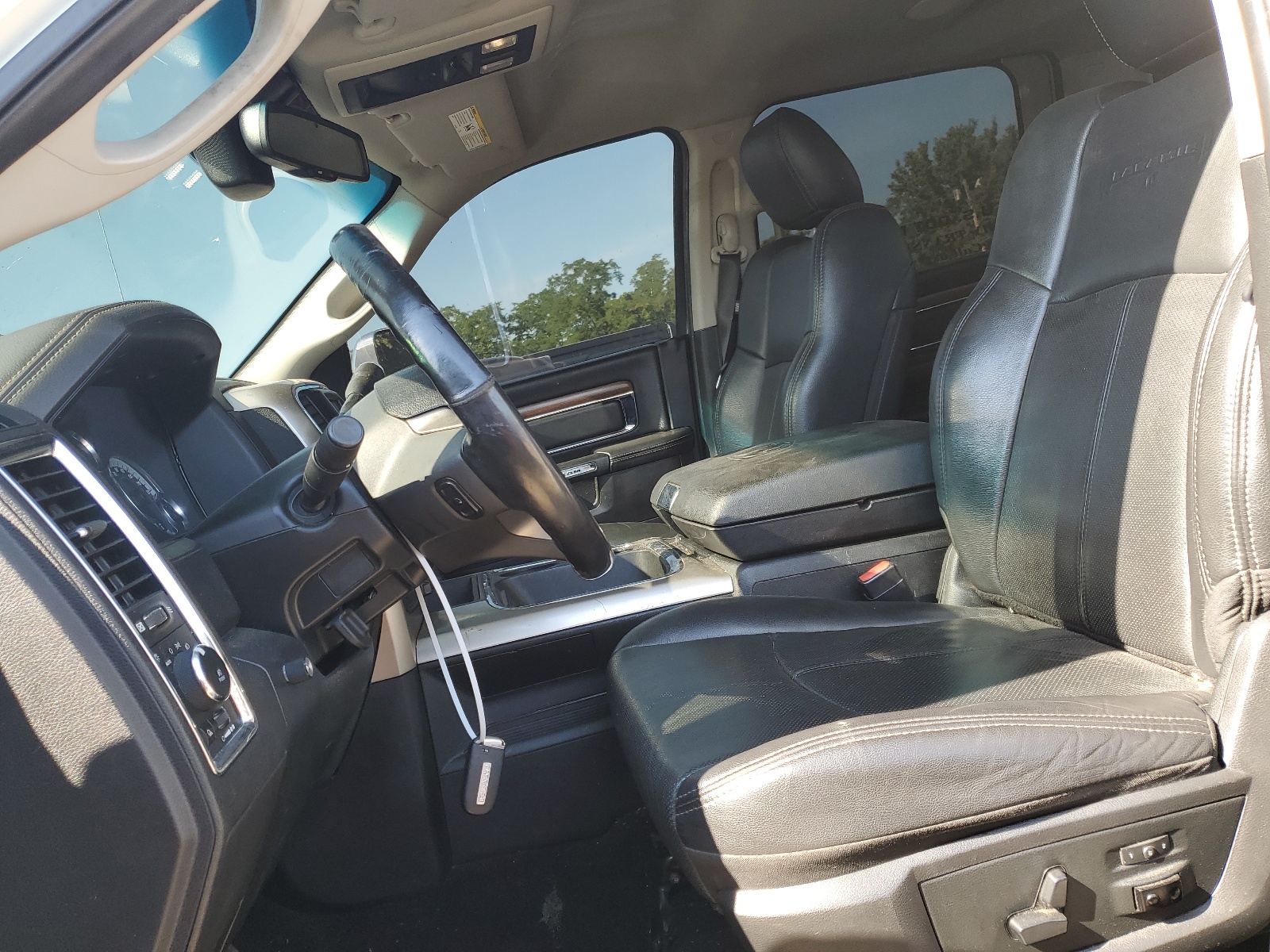 3C63RRJL1JG199516 2018 Ram 3500 Laramie