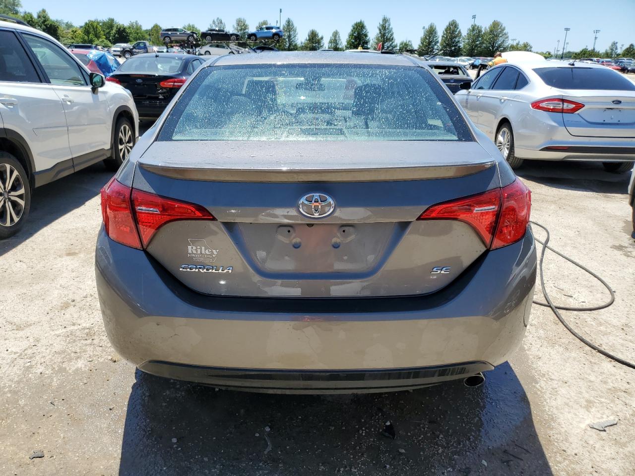 2018 Toyota Corolla L VIN: 2T1BURHE1JC965393 Lot: 58052094