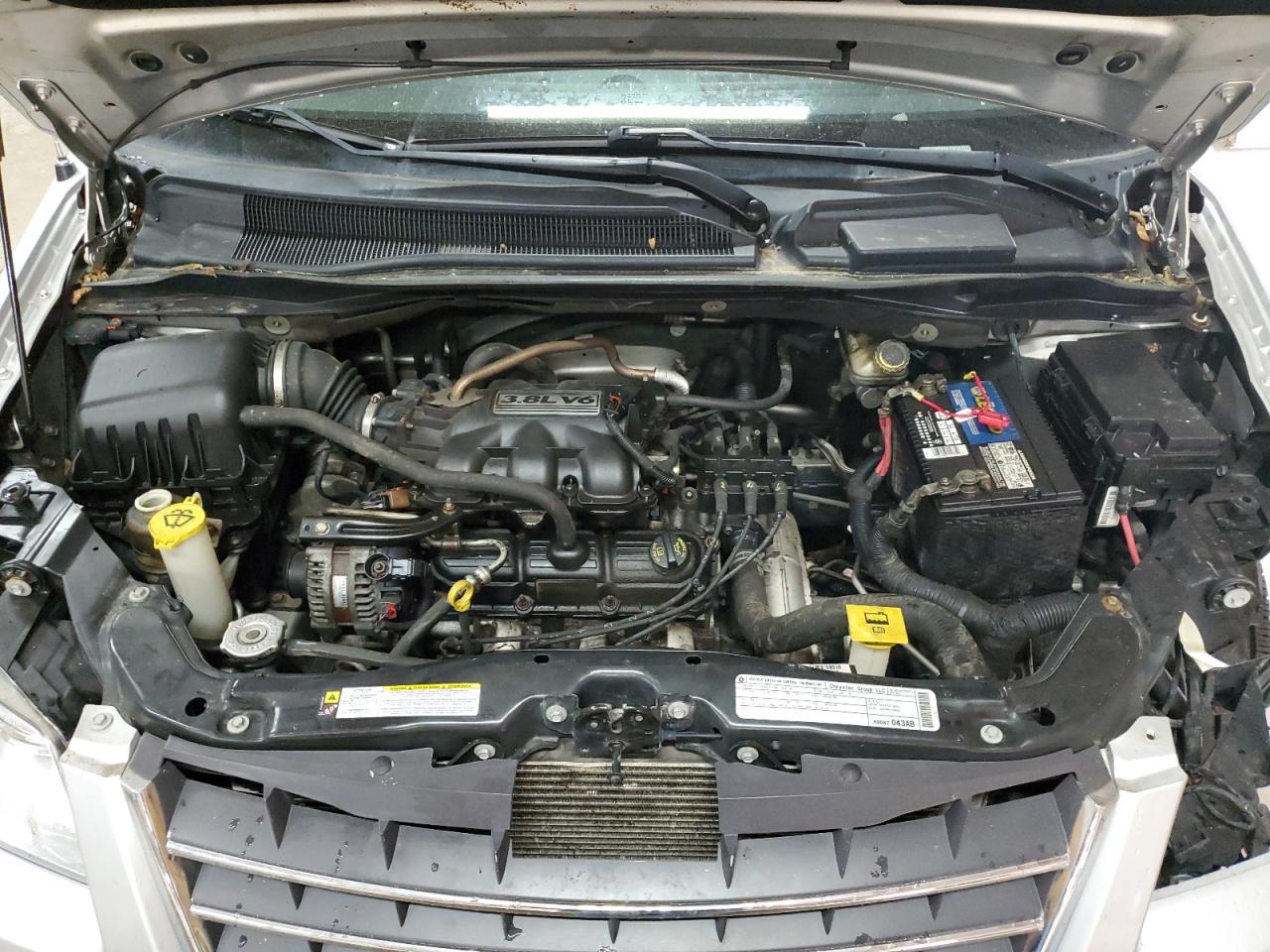 2010 Chrysler Town & Country Touring Plus VIN: 2A4RR8D16AR398914 Lot: 57052094