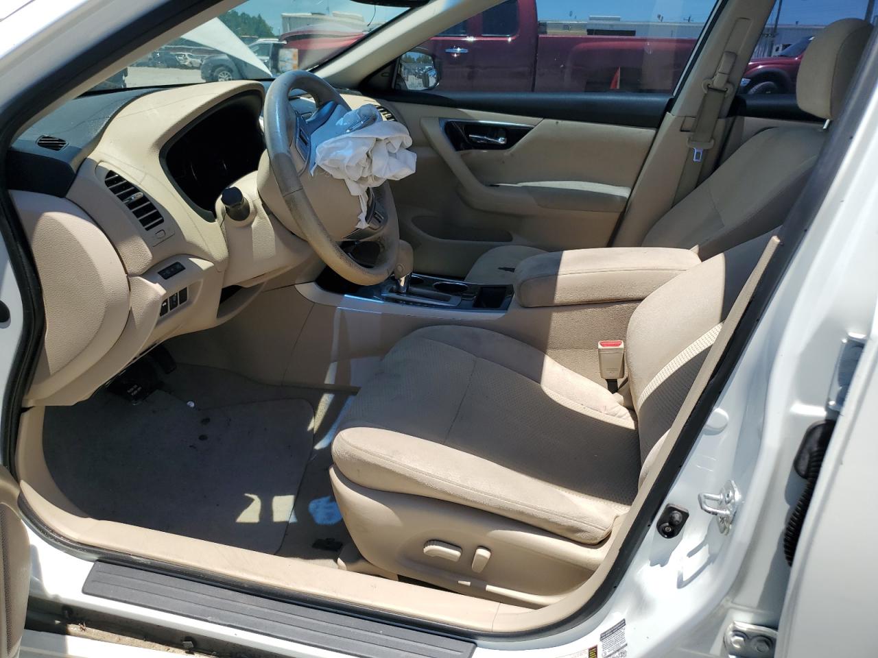 2014 Nissan Altima - Image 7