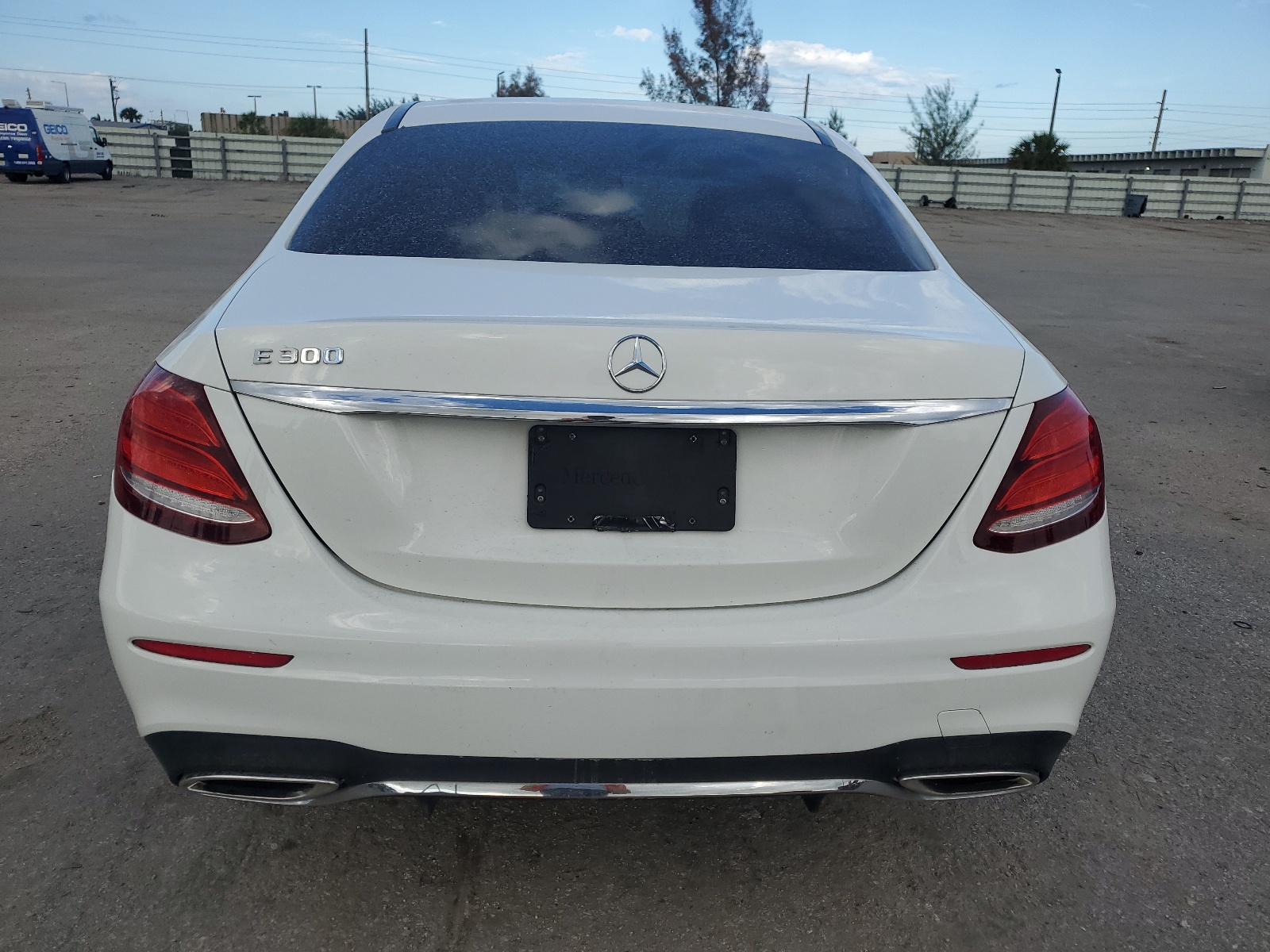 WDDZF4JB7HA108589 2017 Mercedes-Benz E 300