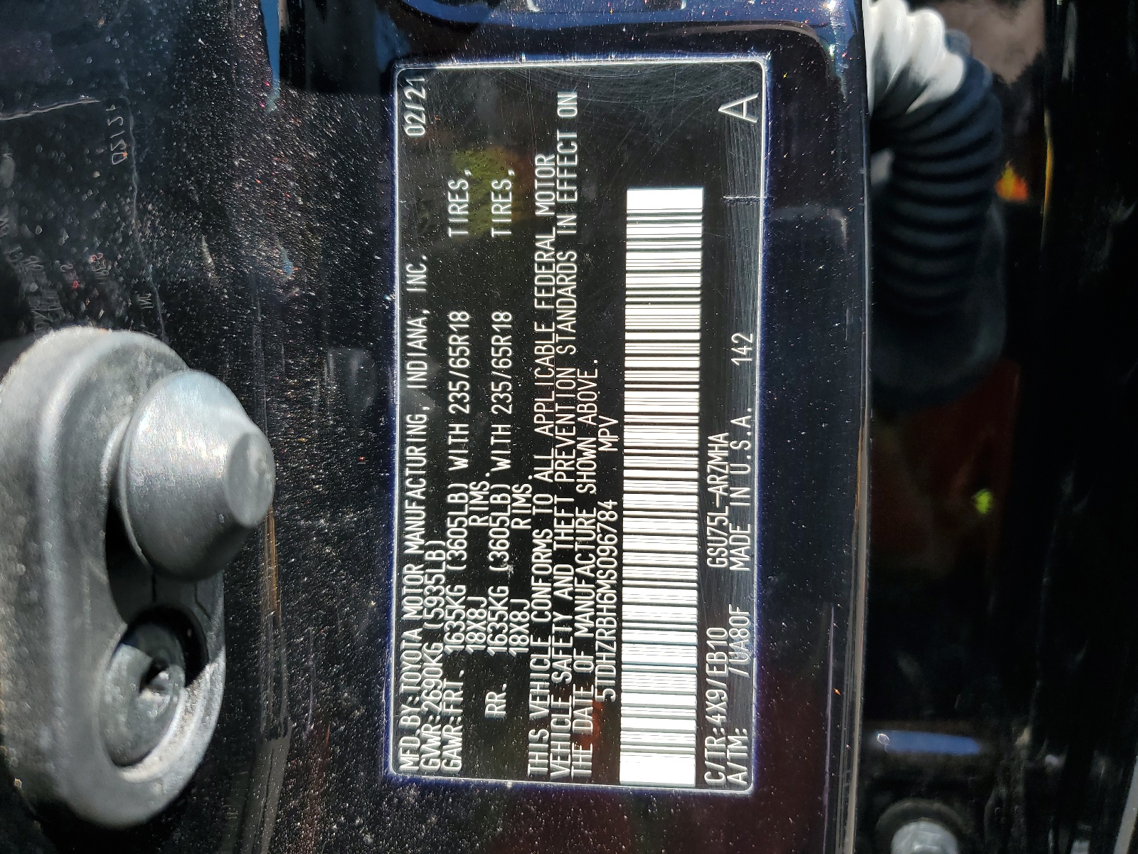 5TDHZRBH6MS096784 2021 Toyota Highlander Xle