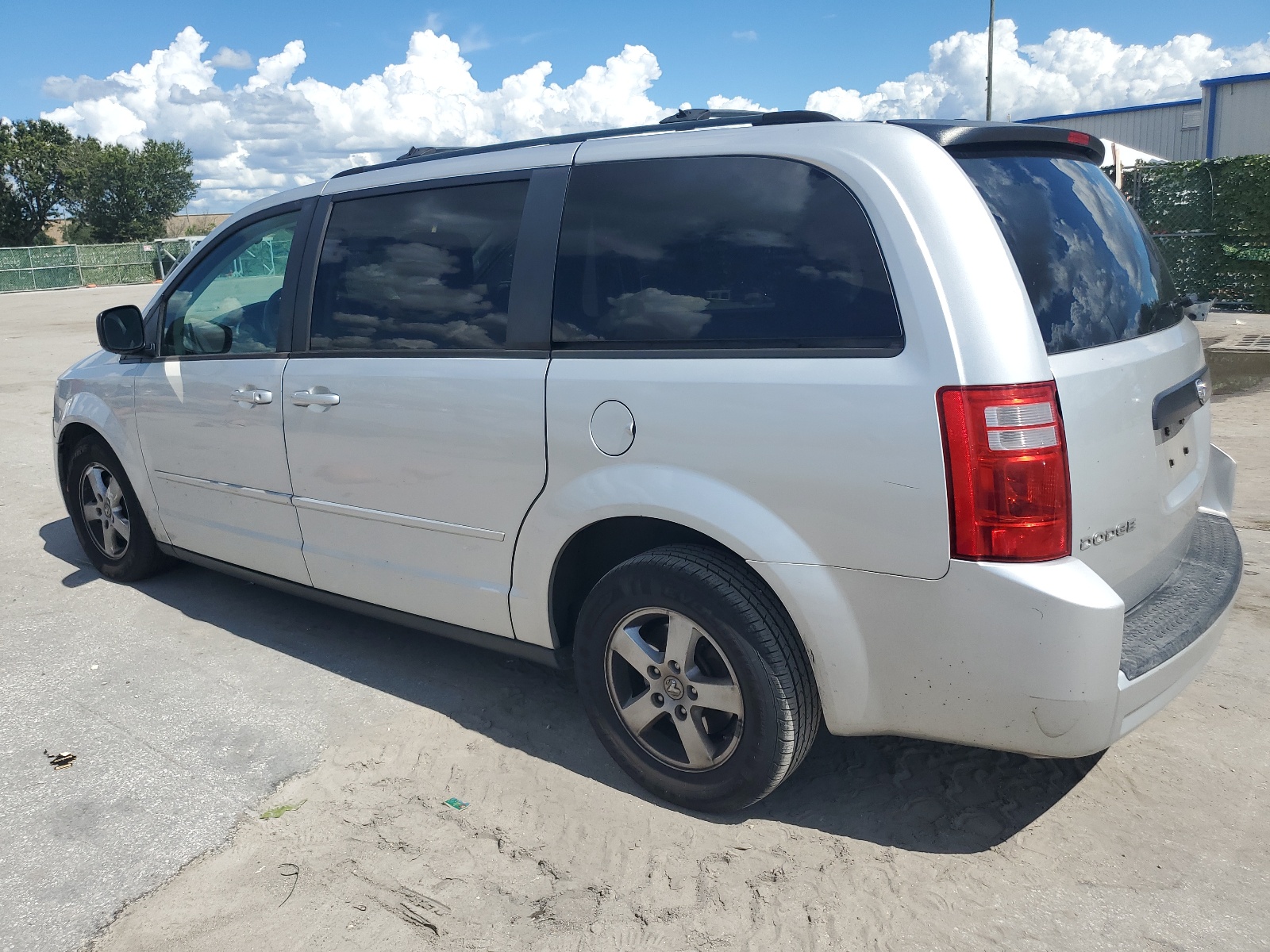 2D4RN3D17AR435847 2010 Dodge Grand Caravan Hero