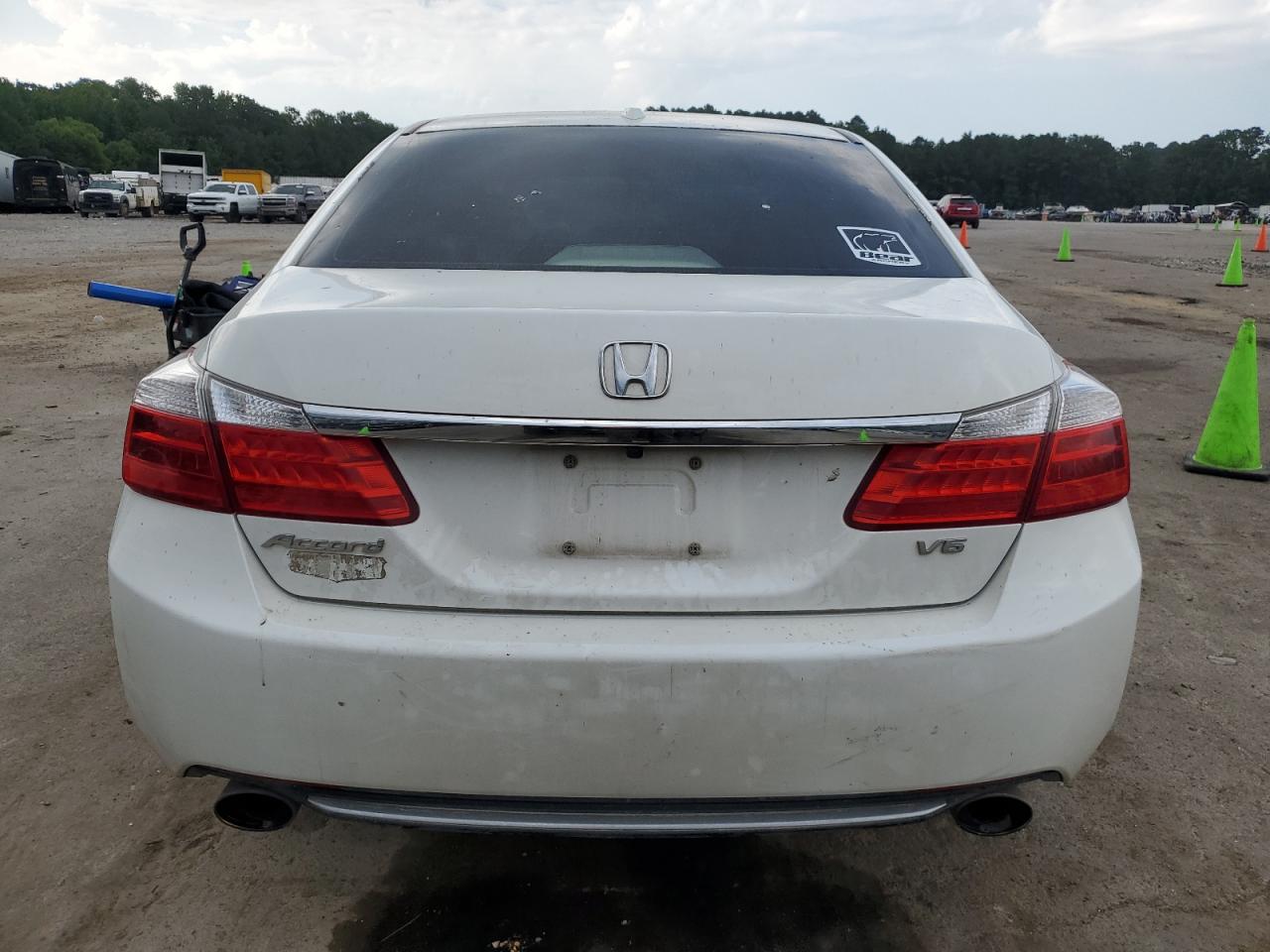 1HGCR3F88EA010313 2014 Honda Accord Exl