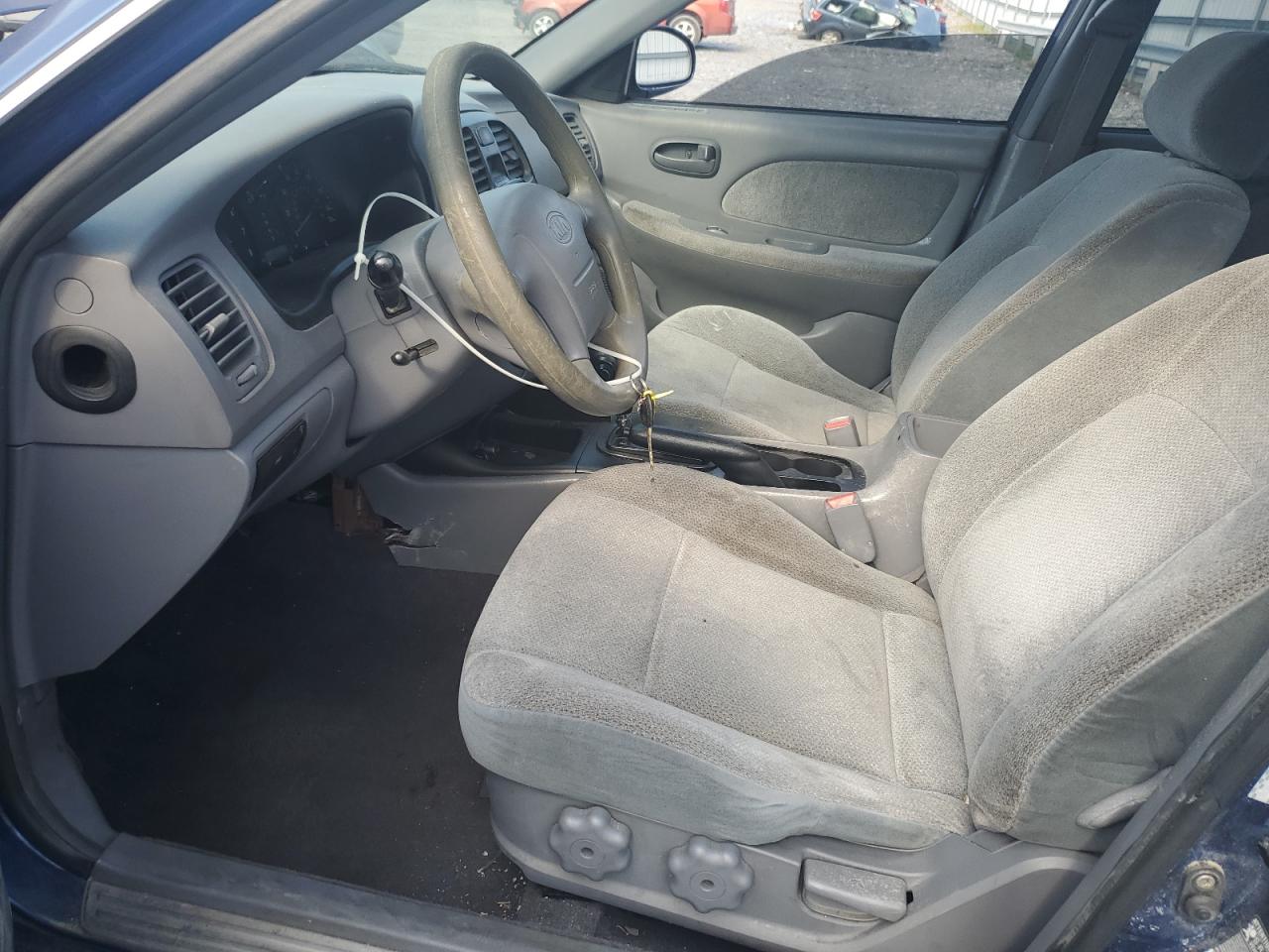 KNAGD126825178378 2002 Kia Optima Magentis