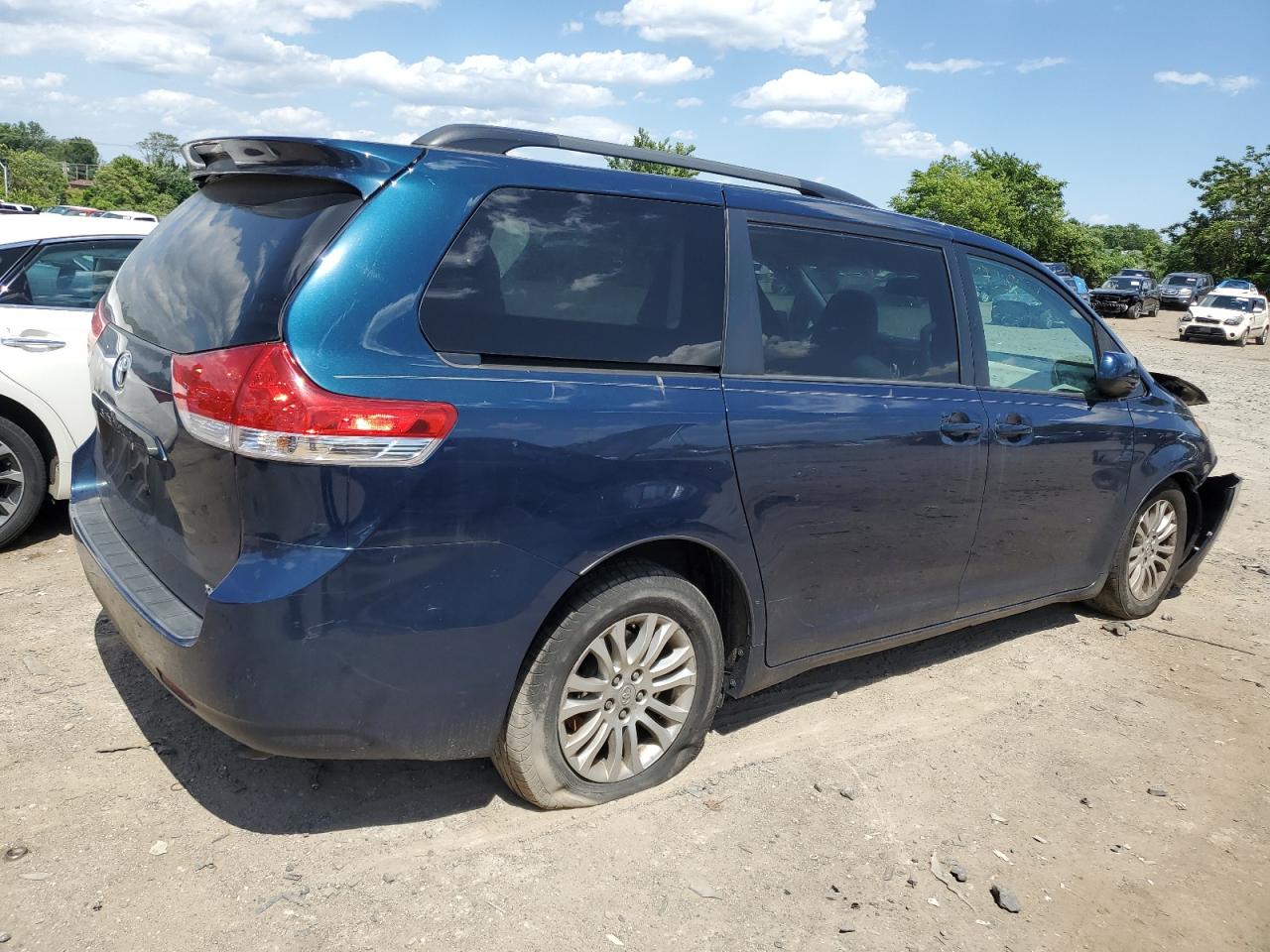 2012 Toyota Sienna Xle VIN: 5TDYK3DC6CS249472 Lot: 56851024