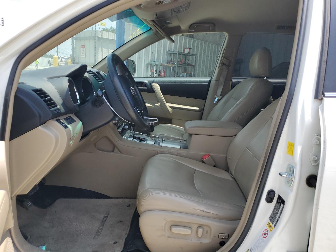 2011 Toyota Highlander Base VIN: 5TDZK3EH2BS028030 Lot: 60533664