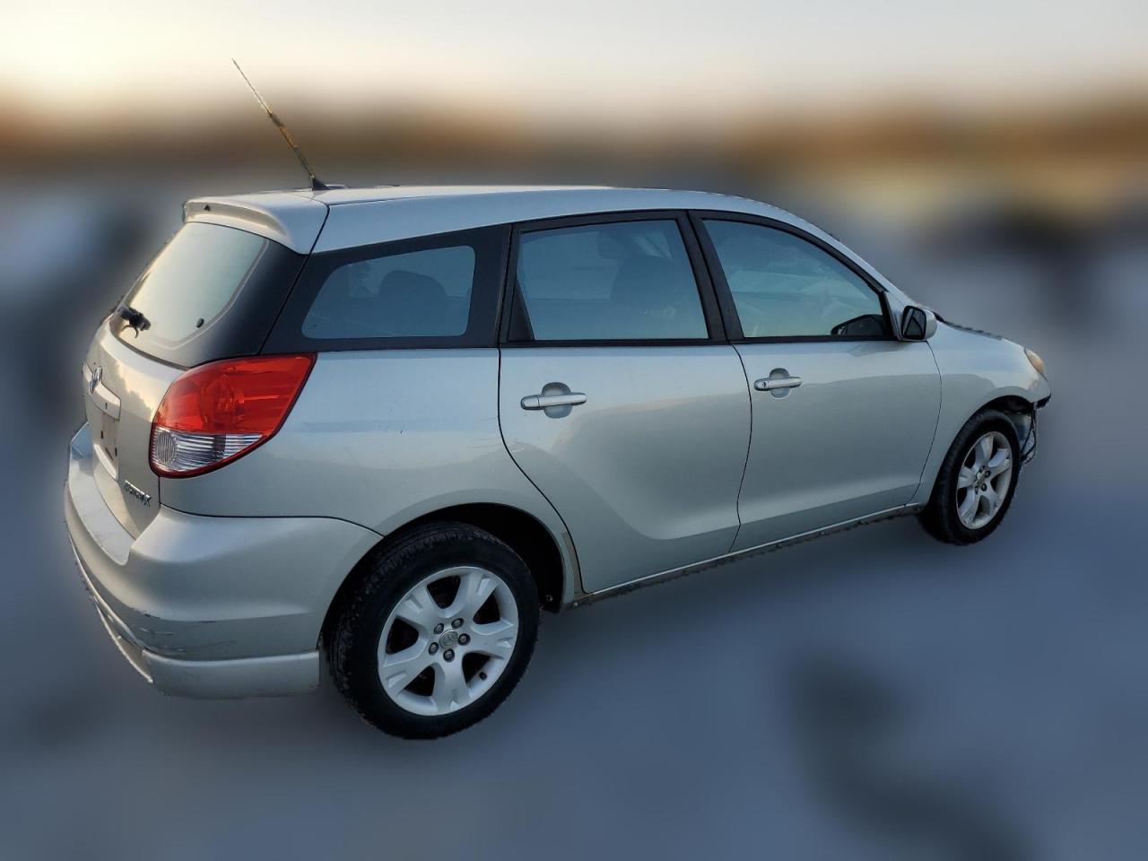 2004 Toyota Corolla Matrix Xr VIN: 2T1KR32E44C215692 Lot: 74461093