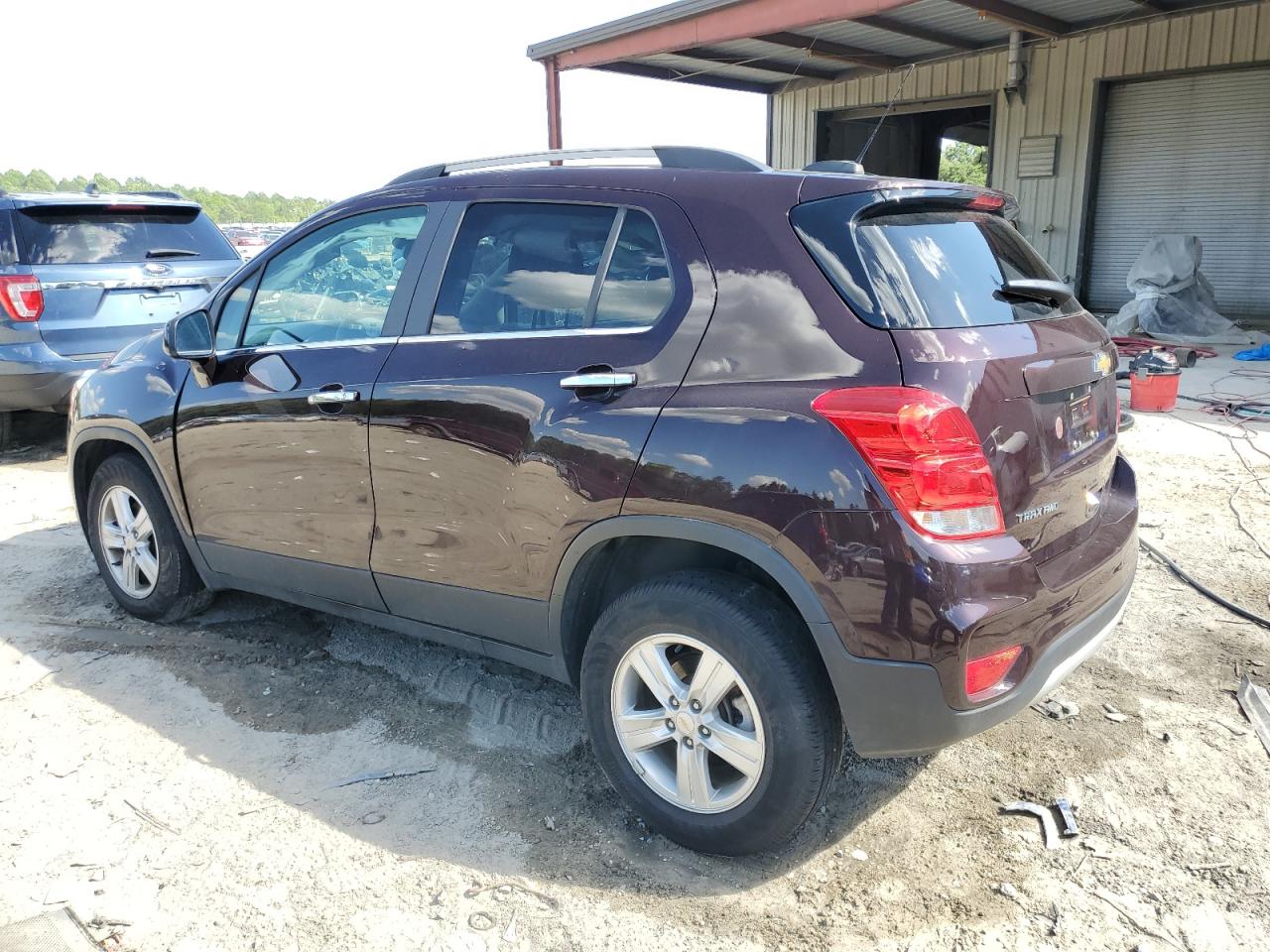 KL7CJPSB8LB345140 2020 CHEVROLET TRAX - Image 2