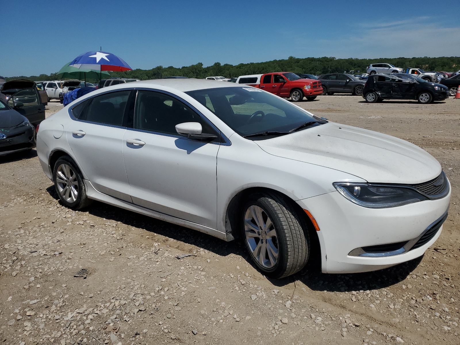 2016 Chrysler 200 Limited vin: 1C3CCCAB7GN164353