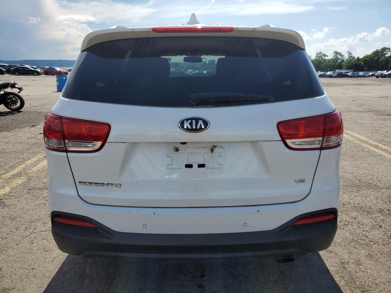 5XYPGDA56GG085636 2016 Kia Sorento Lx