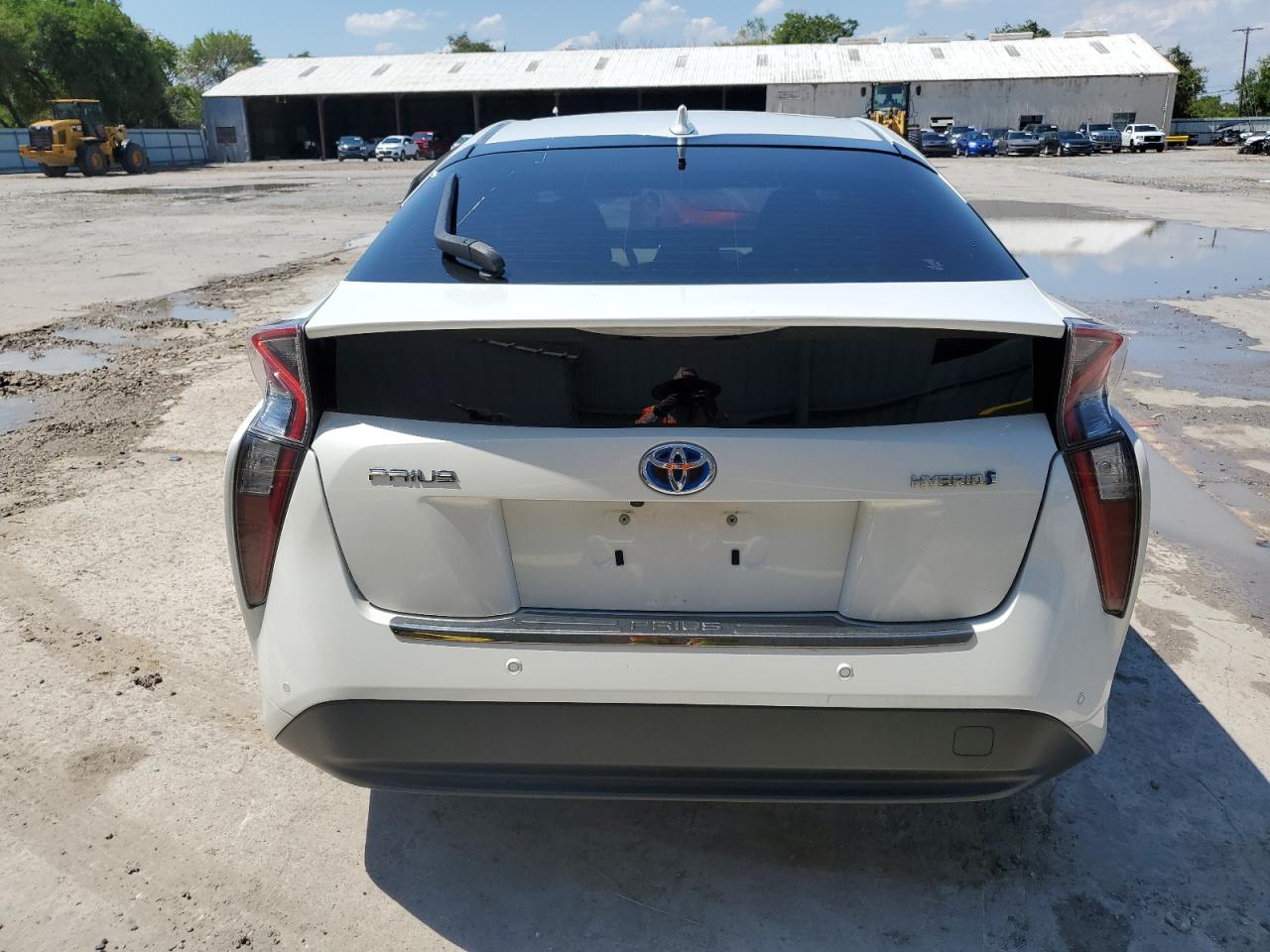 2018 Toyota Prius VIN: JTDKARFU4J3056995 Lot: 58709174