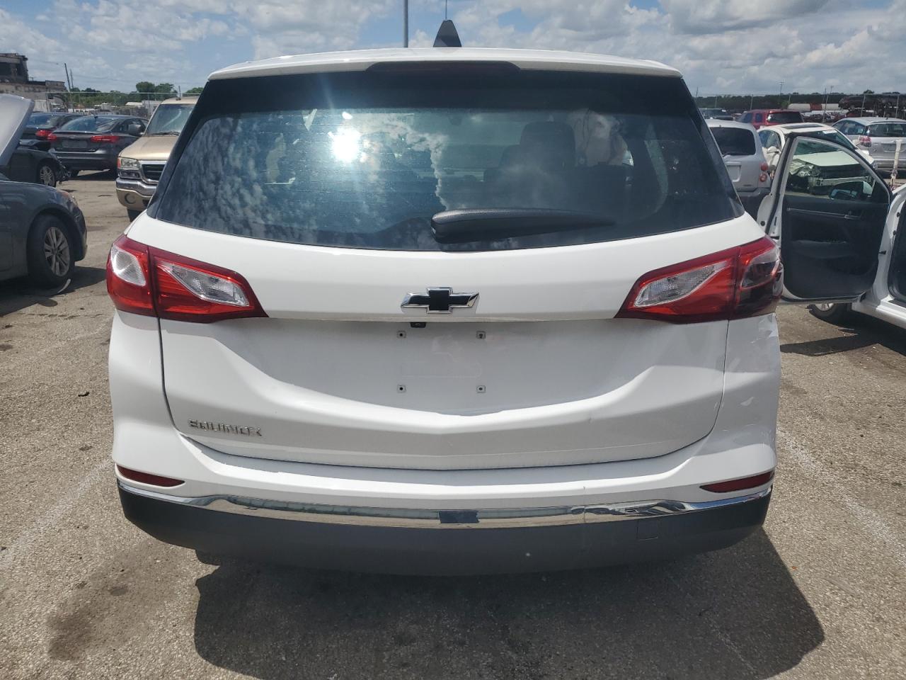 3GNAXHEVXJS501451 2018 Chevrolet Equinox Ls